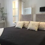 فندق مبيت وإفطار Vip