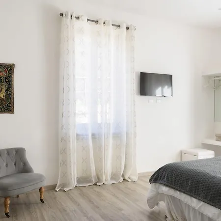 Vip Bed and Breakfast Σιένα