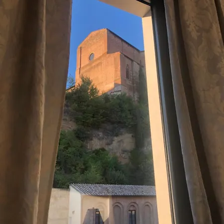 锡耶纳维普住宿加早餐旅馆 2*